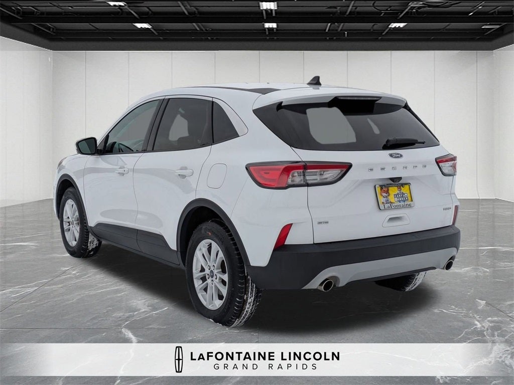 2021 Ford Escape SE
