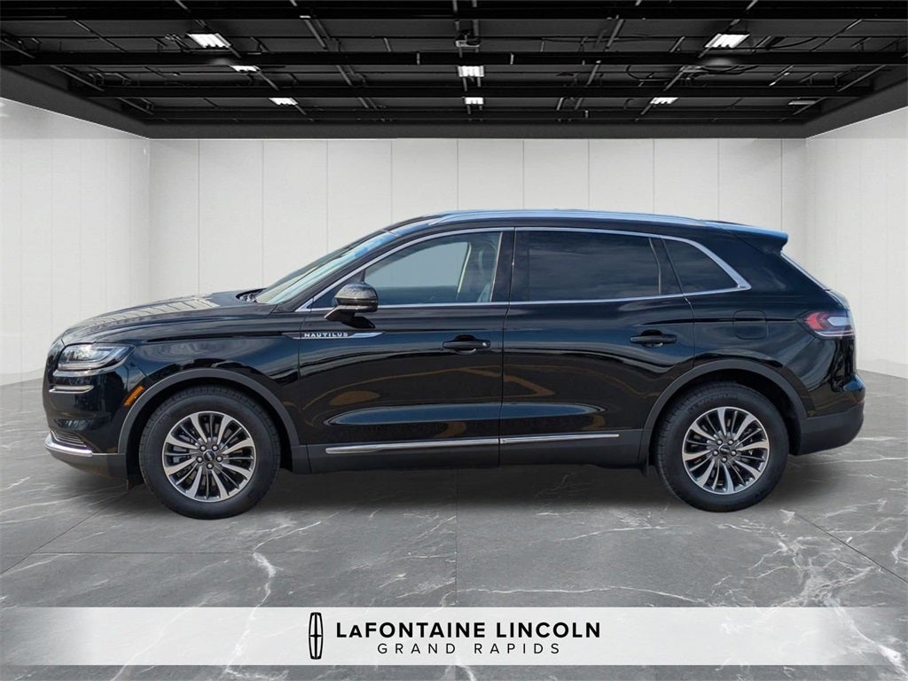 2023 Lincoln Nautilus Standard