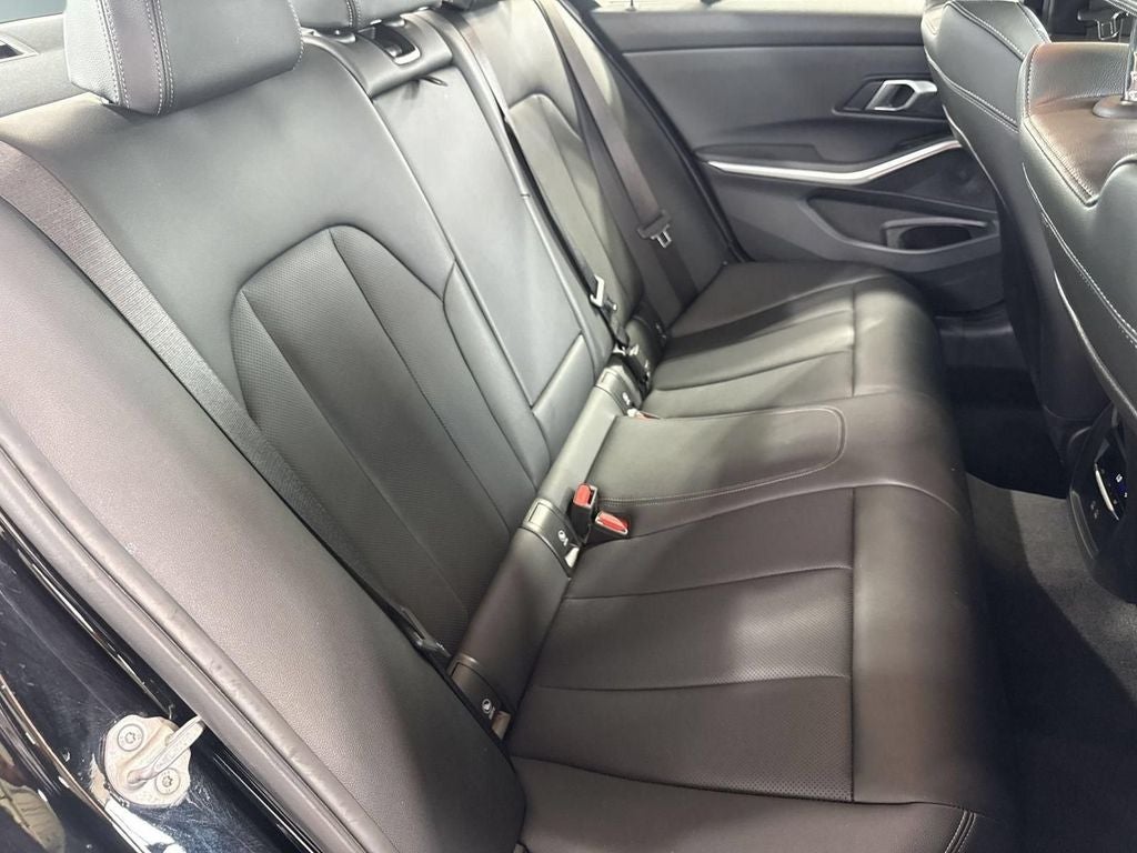 2025 BMW 3 Series 330i xDrive