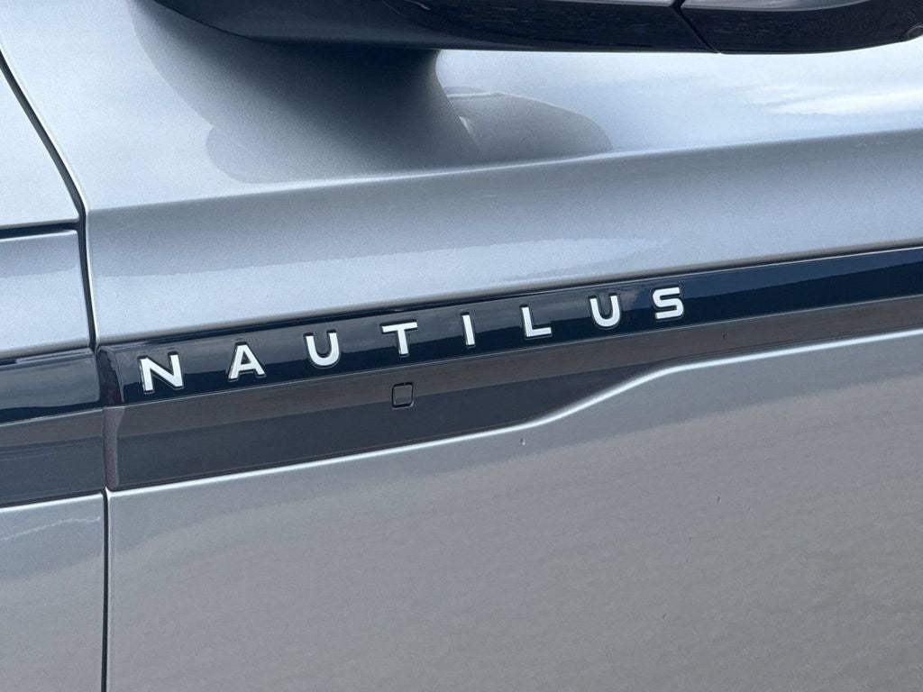 2024 Lincoln Nautilus Reserve
