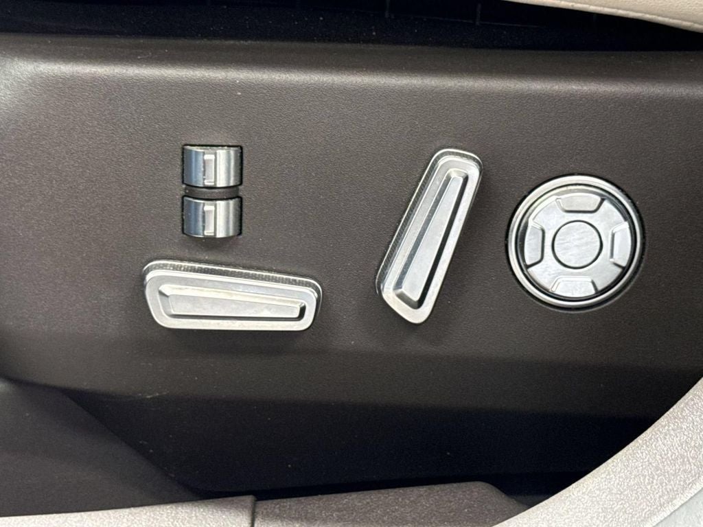 2024 Lincoln Nautilus Black Label