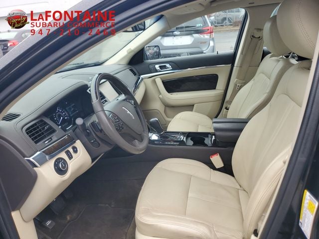 2014 Lincoln MKS Base