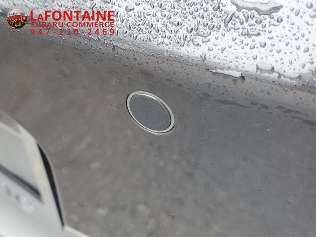 2014 Lincoln MKS Base