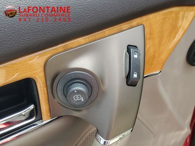 2012 Lincoln MKX Base