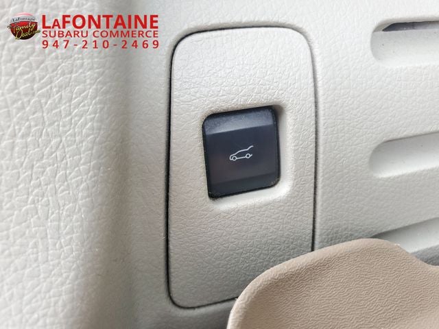 2012 Lincoln MKX Base