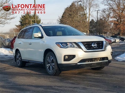 2017 Nissan Pathfinder SL
