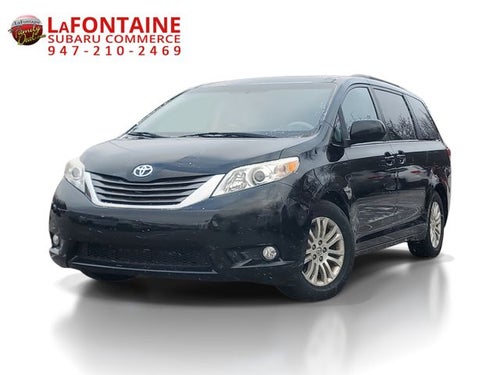 2012 Toyota Sienna XLE 8 Passenger