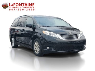 2012 Toyota Sienna XLE 8 Passenger
