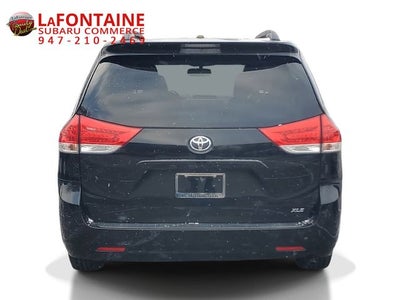 2012 Toyota Sienna XLE 8 Passenger