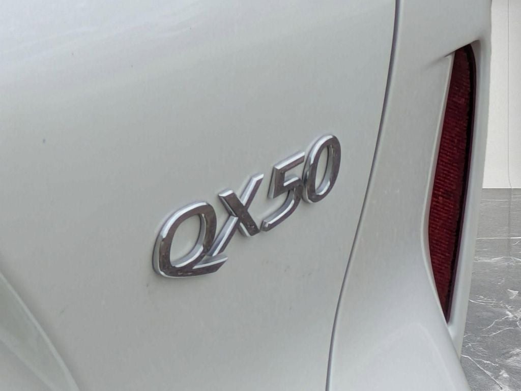 2021 INFINITI QX50 LUXE