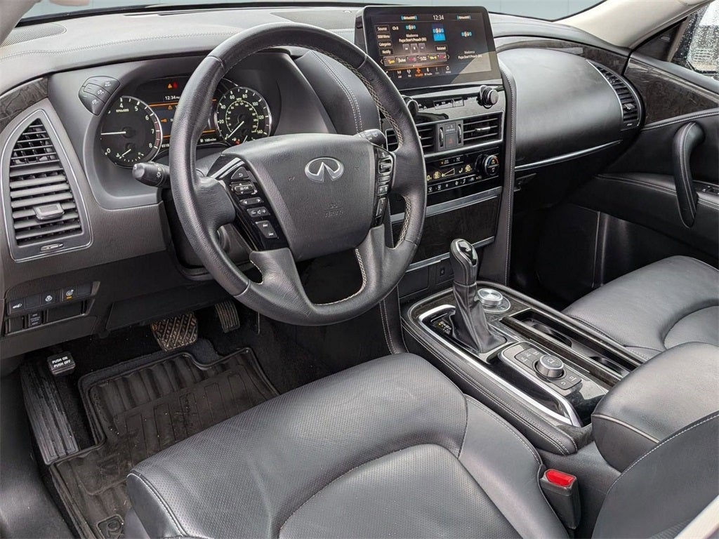 2022 INFINITI QX80 LUXE