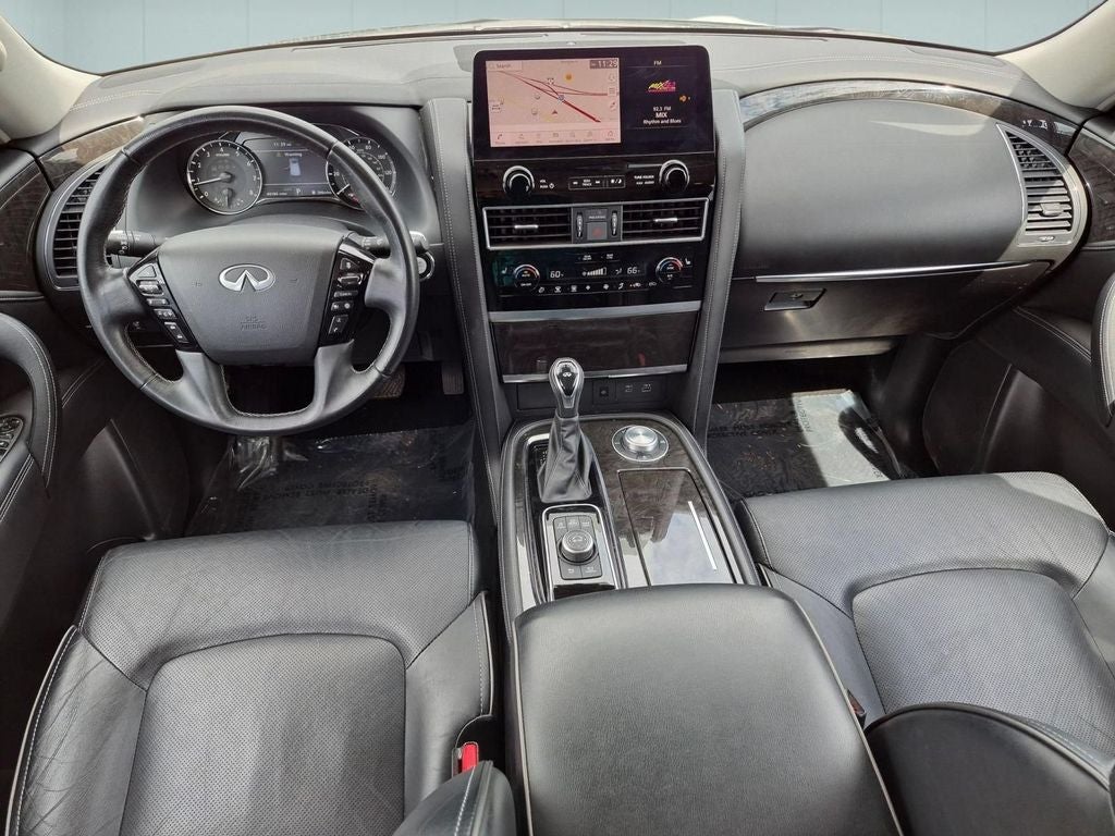 2024 INFINITI QX80 LUXE