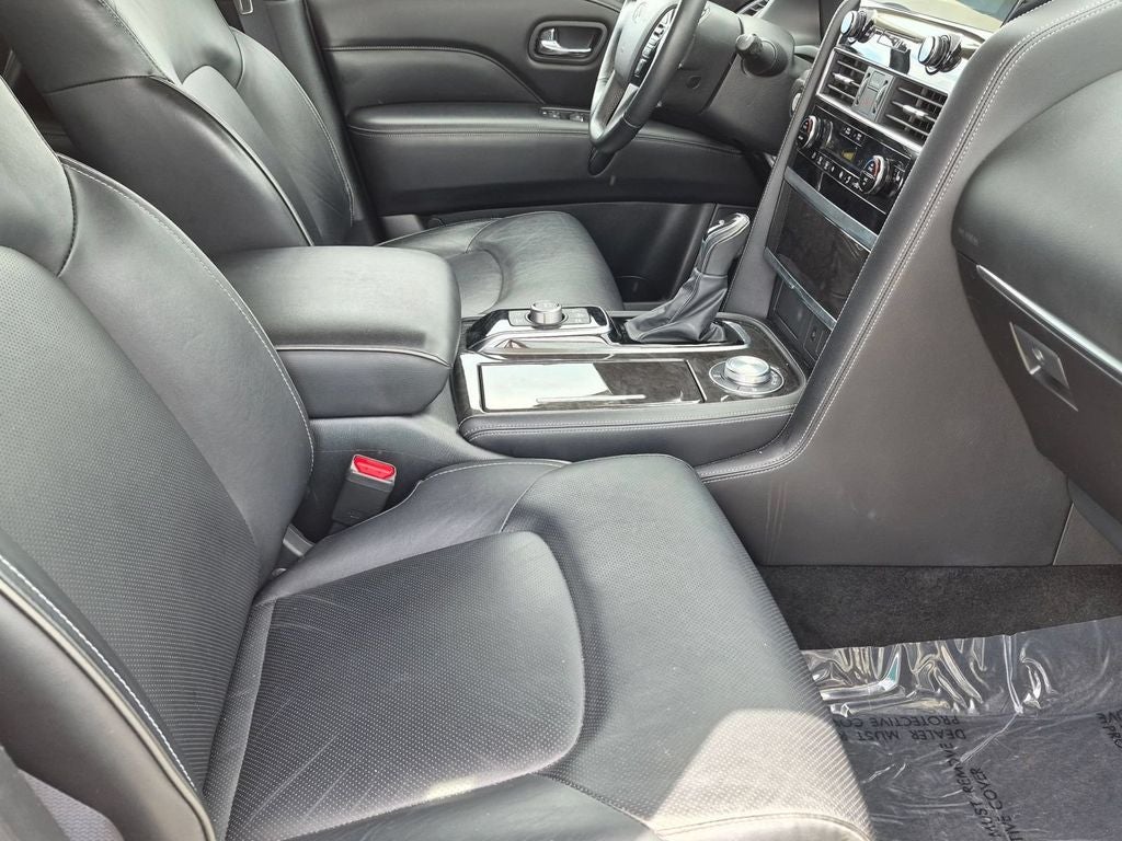 2024 INFINITI QX80 LUXE