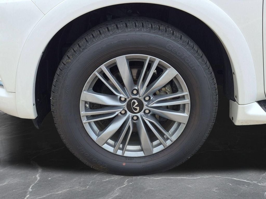 2024 INFINITI QX80 LUXE