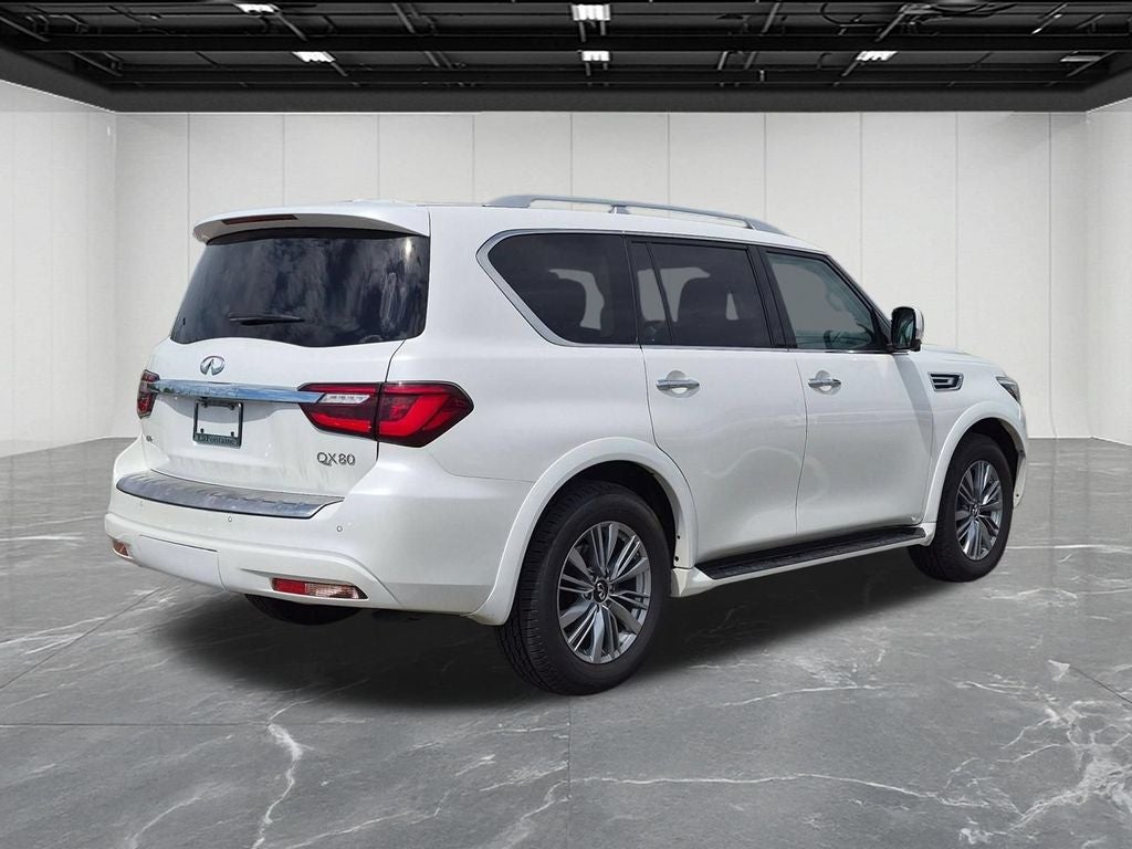 2024 INFINITI QX80 LUXE