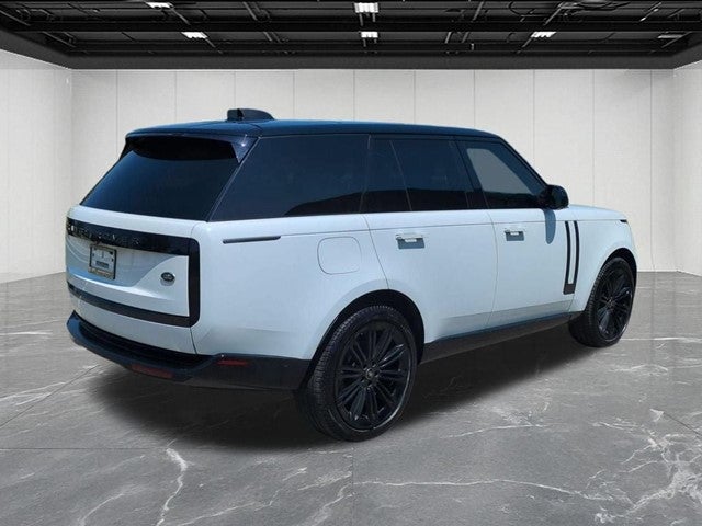 2022 Land Rover Range Rover SE
