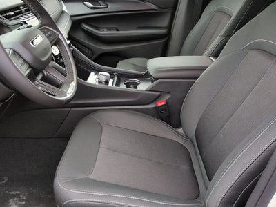 2026 Jeep Grand Cherokee GRAND CHEROKEE LAREDO X 4X4