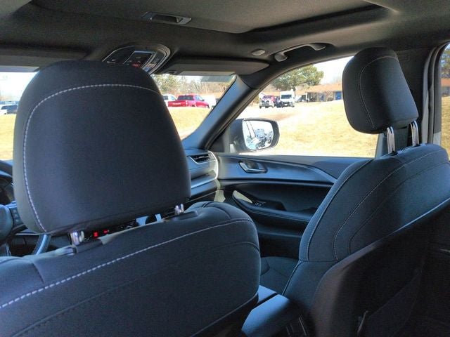 2026 Jeep Grand Cherokee GRAND CHEROKEE LAREDO X 4X4