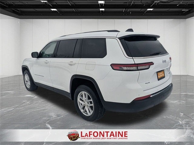 2023 Jeep Grand Cherokee L Laredo 4x4