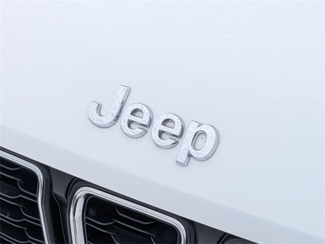 2023 Jeep Grand Cherokee L Laredo 4x4