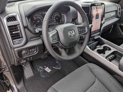 2025 RAM Ram 1500 RAM 1500 BIG HORN CREW CAB 4X4 5'7' BOX