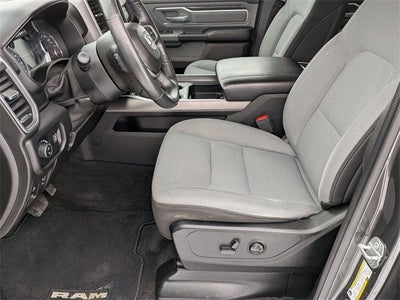 2020 RAM 1500 Big Horn Crew Cab 4x4 5'7' Box