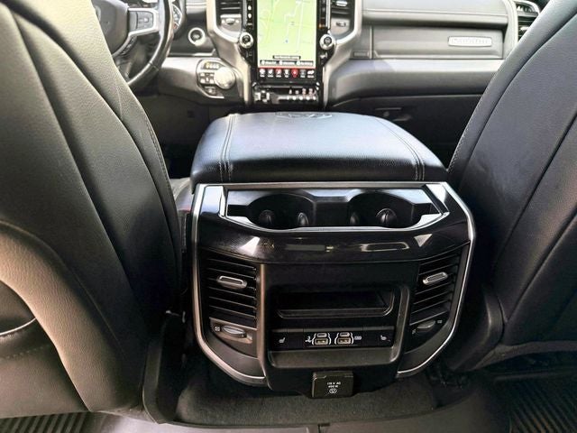 2020 RAM 1500 Laramie Crew Cab 4x4 5'7' Box