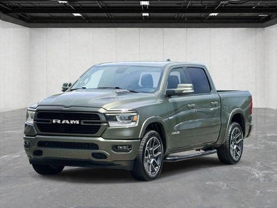 2020 RAM 1500 Laramie Crew Cab 4x4 5'7' Box