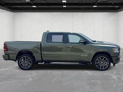 2020 RAM 1500 Laramie Crew Cab 4x4 5'7' Box