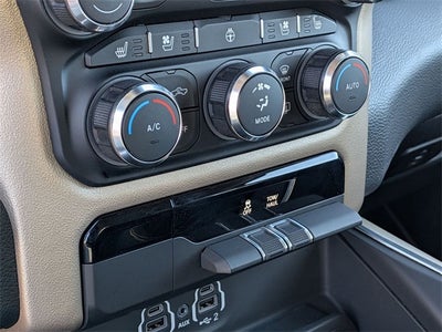 2022 RAM 1500 Laramie Crew Cab 4x4 5'7' Box