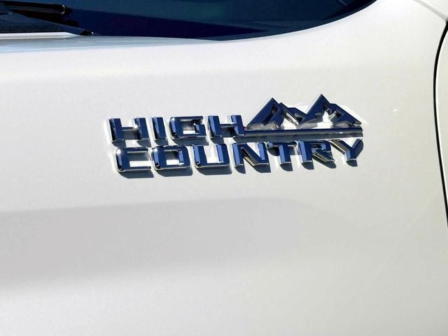 2022 Chevrolet Silverado 2500HD 4WD Crew Cab Standard Bed High Country