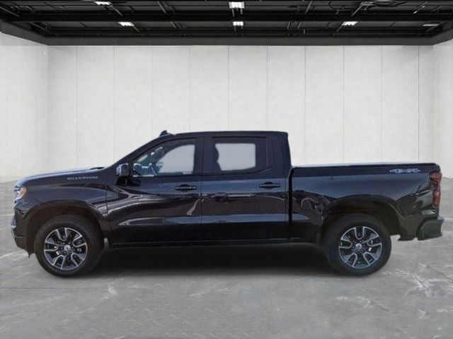 2022 Chevrolet Silverado 1500 4WD Crew Cab Short Bed RST