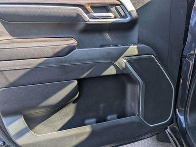 2022 Chevrolet Silverado 1500 4WD Crew Cab Short Bed RST