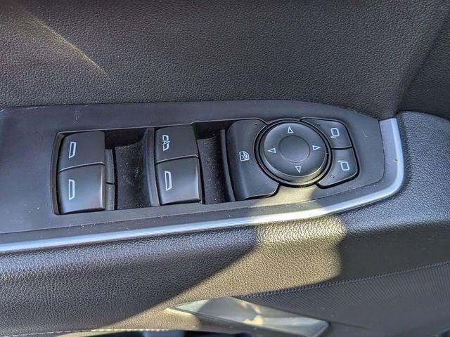 2022 Chevrolet Silverado 1500 4WD Crew Cab Short Bed RST