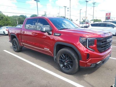 2023 GMC Sierra 1500 4WD Crew Cab Short Box Elevation with 3SB