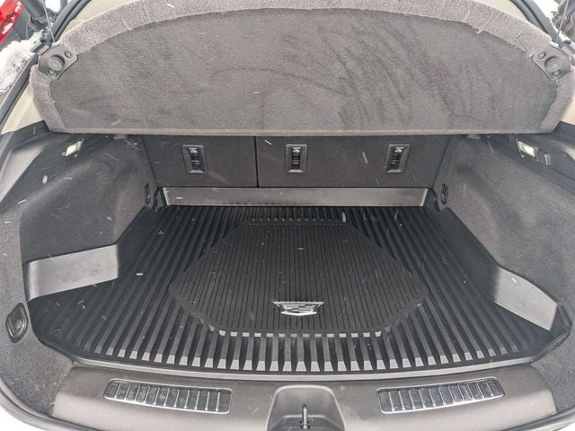 2022 Cadillac XT4 AWD Premium Luxury