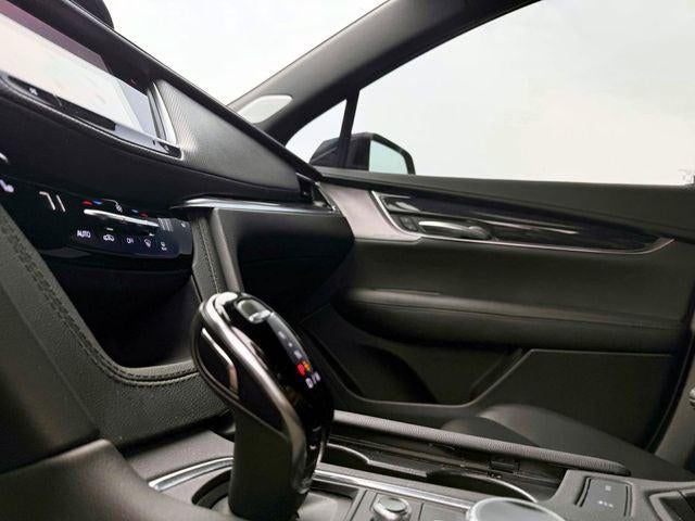 2023 Cadillac XT5 FWD Premium Luxury