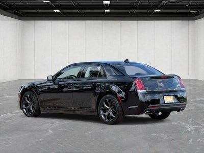 2023 Chrysler 300 Touring