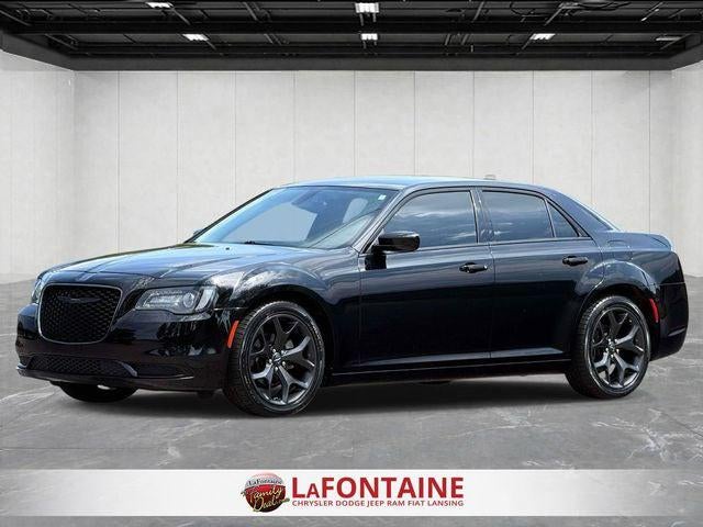 2023 Chrysler 300 Touring