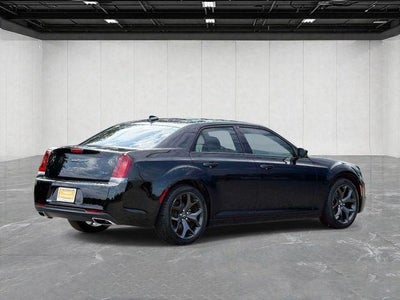 2023 Chrysler 300 Touring