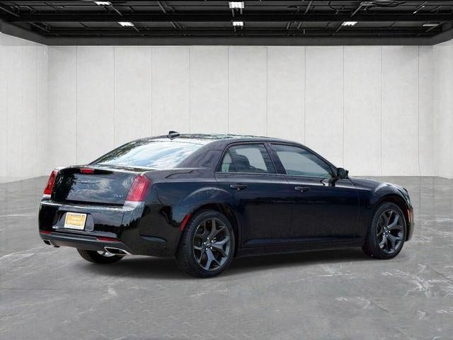 2023 Chrysler 300 Touring