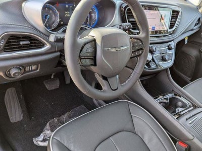2026 Chrysler Pacifica PACIFICA SELECT AWD
