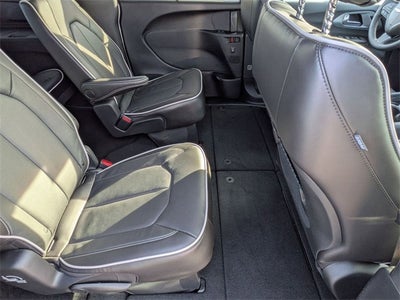 2026 Chrysler Pacifica PACIFICA SELECT AWD