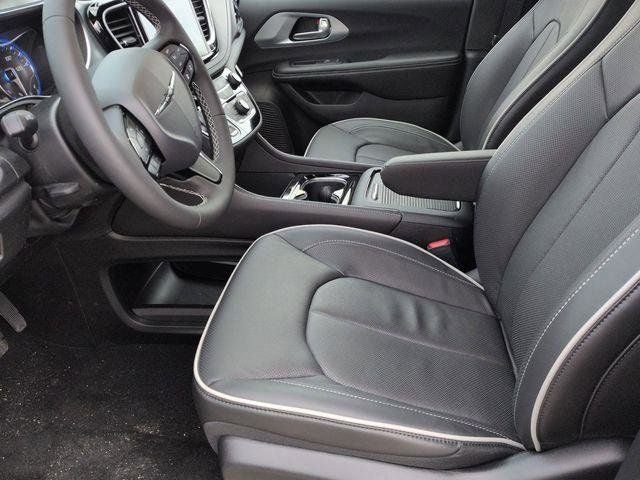 2026 Chrysler Pacifica PACIFICA LIMITED AWD