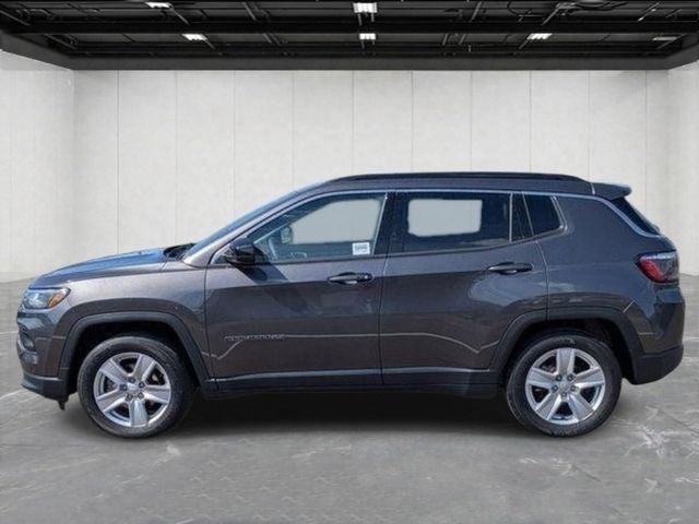 2022 Jeep Compass Latitude FWD