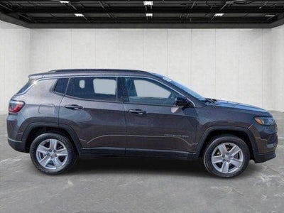 2022 Jeep Compass Latitude FWD