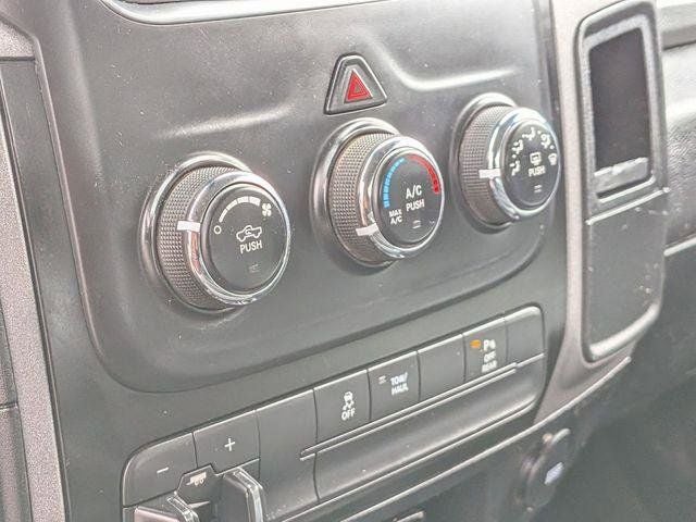 2018 RAM 2500 Tradesman Crew Cab 4x4 6'4' Box