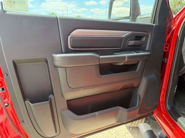 2026 RAM Ram 5500 Chassis Cab RAM 5500 TRADESMAN CHASSIS REGULAR CAB 4X4 84' CA