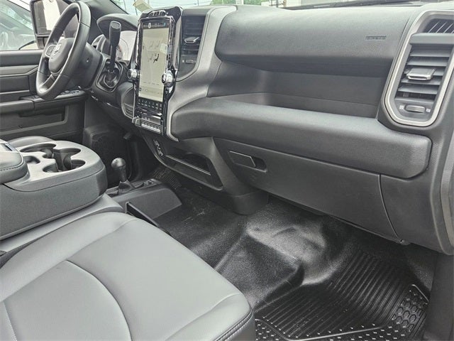 2024 RAM Ram 5500 Chassis Cab RAM 5500 TRADESMAN CHASSIS REGULAR CAB 4X4 120' CA