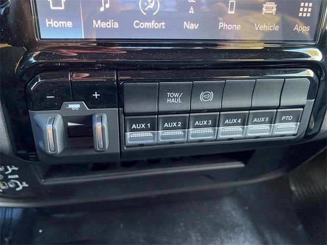 2024 RAM Ram 5500 Chassis Cab RAM 5500 TRADESMAN CHASSIS REGULAR CAB 4X4 120' CA